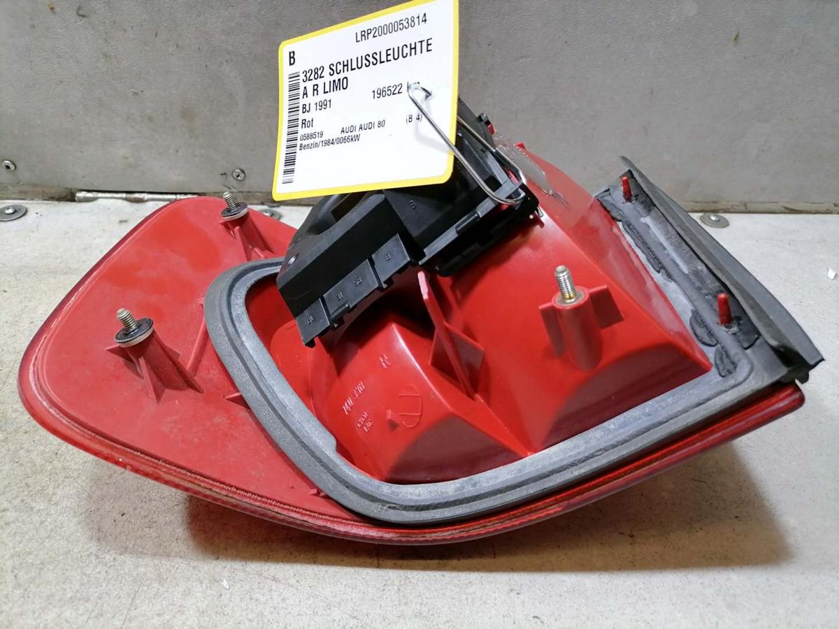 Audi 80 B4 Rücklicht Rückleuchte Schlussleuchte rechts außen Limousine Bj.1991